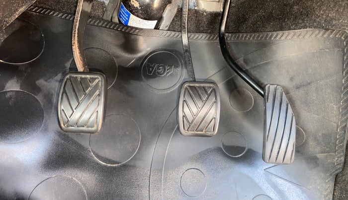 2017 Maruti Wagon R 1.0 VXI, Petrol, Manual, 44,658 km, Pedals