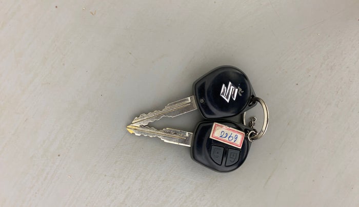 2017 Maruti Wagon R 1.0 VXI, Petrol, Manual, 44,658 km, Key Close Up