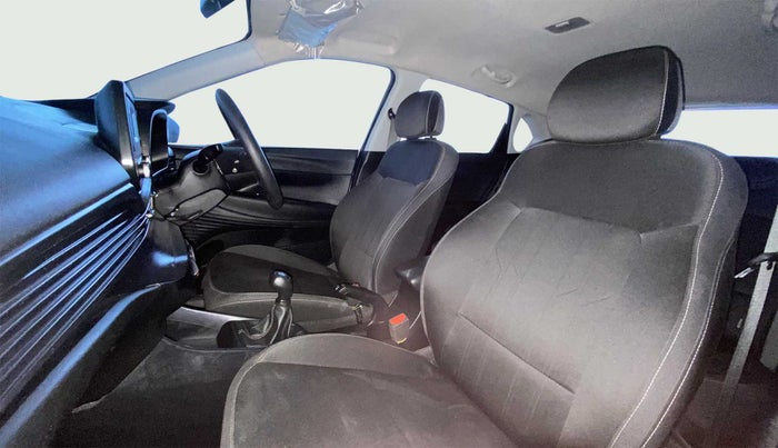 2021 Hyundai NEW I20 MAGNA 1.2 MT, Petrol, Manual, 4,926 km, Right Side Front Door Cabin