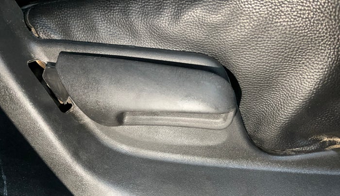 2014 Maruti Swift VXI, Petrol, Manual, 90,243 km, Driver Side Adjustment Panel