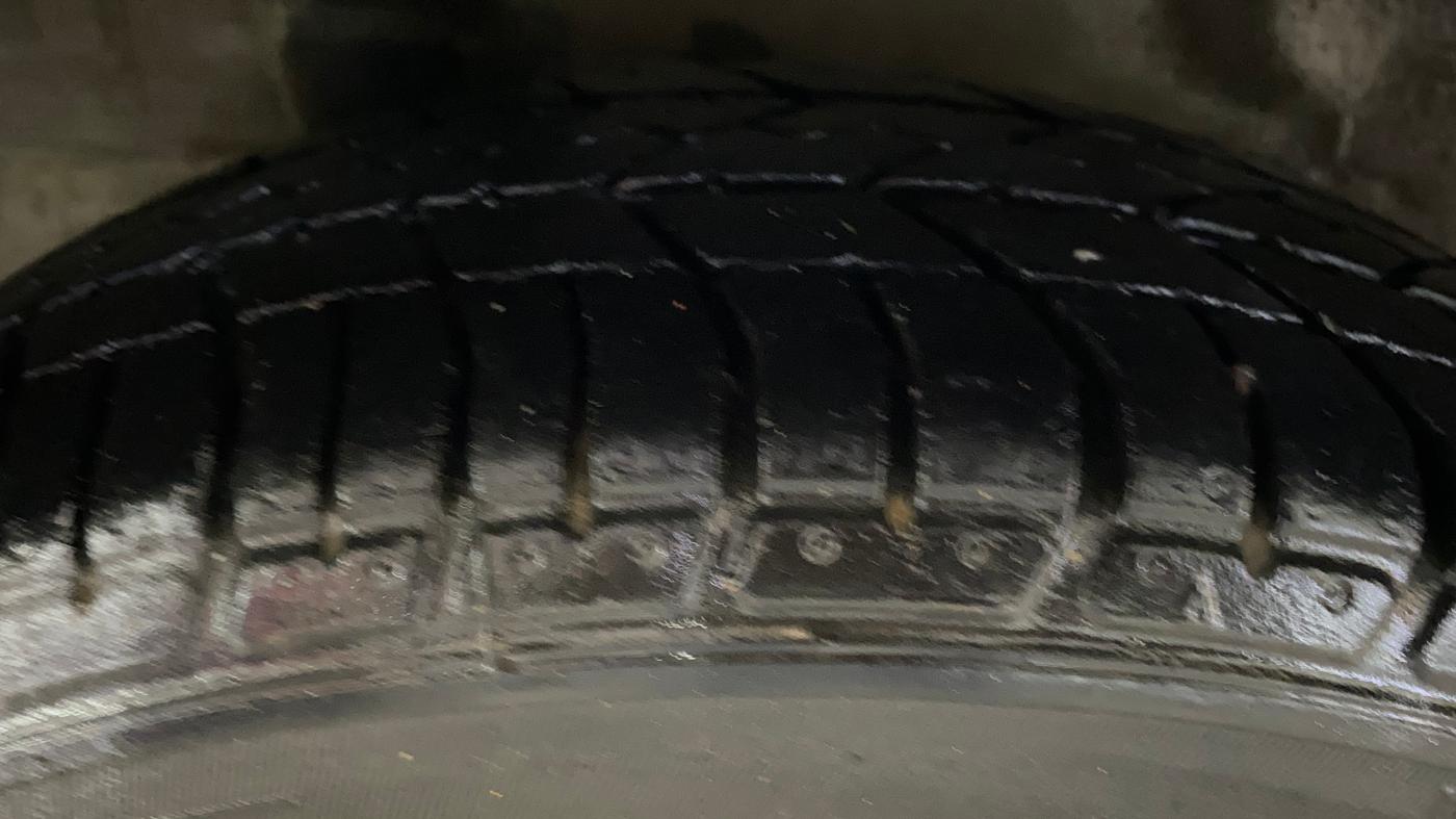 2015 Honda Brio VX AT, Petrol, Automatic, 73,981 km, Right Rear Tyre Tread