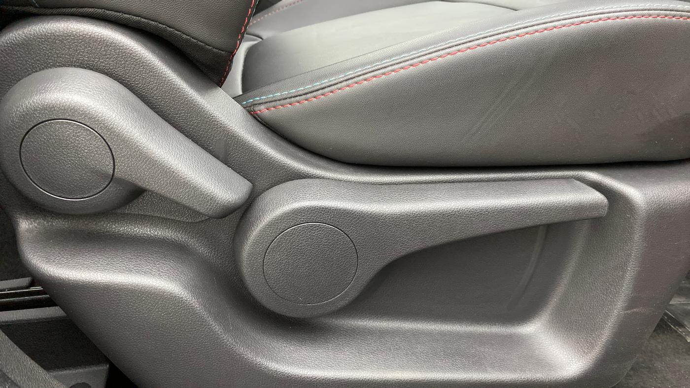 2019 Renault Captur PLATINE PETROL DUAL TONE, Petrol, Manual, 26,583 km, Driver Side Adjustment Panel