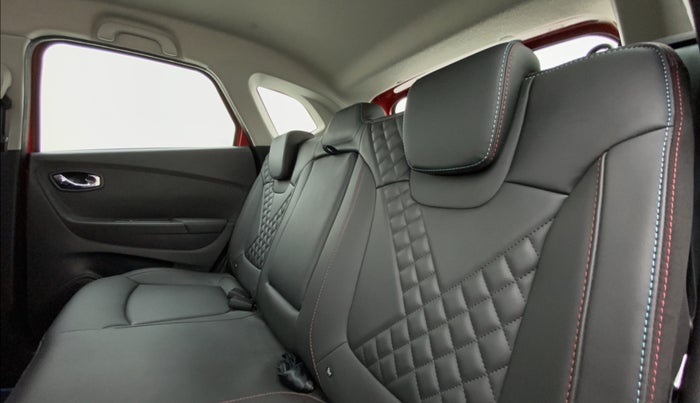 2019 Renault Captur PLATINE PETROL DUAL TONE, Petrol, Manual, 26,583 km, Right Side Rear Door Cabin