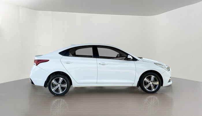 2018 Hyundai Verna 1.6 CRDI SX, Diesel, Manual, 30,125 km, Right Side View