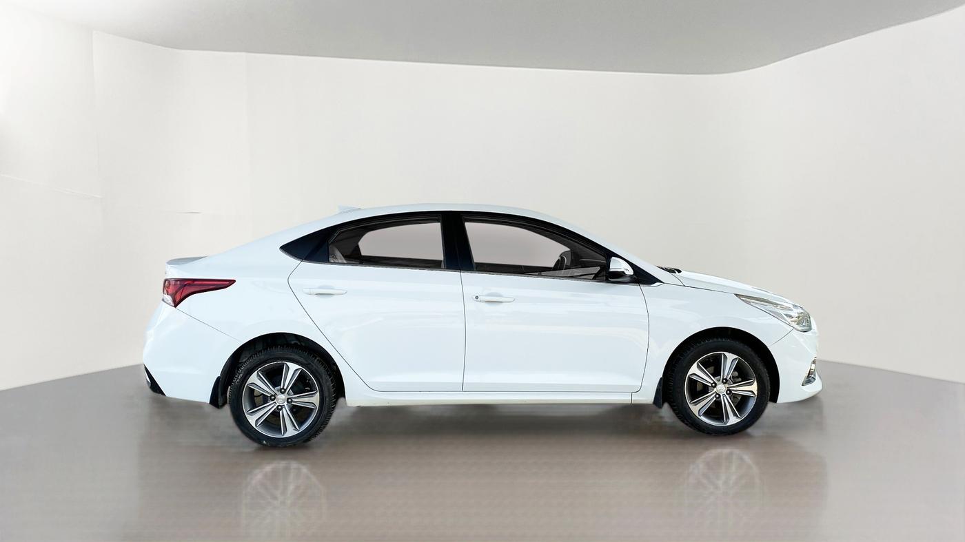 2018 Hyundai Verna 1.6 SX VTVT, Petrol, Manual, 31,924 km, Right Side View