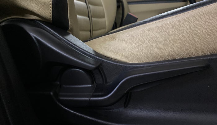 2022 Honda Amaze 1.2L I-VTEC S, Petrol, Manual, 28,060 km, Driver Side Adjustment Panel