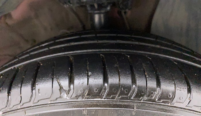 2019 Hyundai VENUE SX PLUS 1.0 TURBO DCT, Petrol, Automatic, 60,468 km, Right Front Tyre Tread
