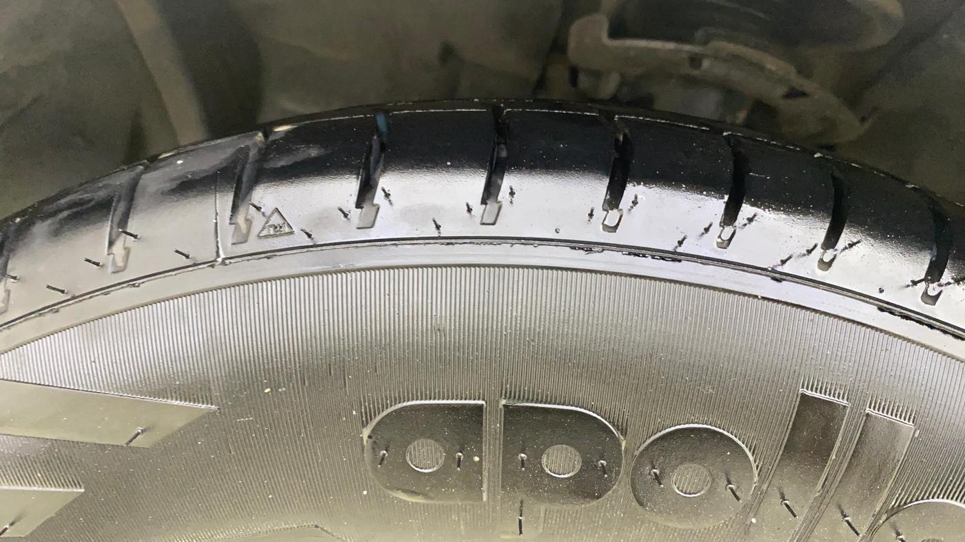 2018 Ford New Figo TITANIUM1.5 DIESEL, Diesel, Manual, 96,343 km, Left Front Tyre Tread
