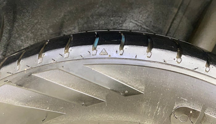 2018 Ford New Figo TITANIUM1.5 DIESEL, Diesel, Manual, 96,343 km, Left Rear Tyre Tread