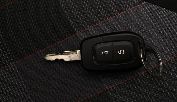 2020 Renault Kwid RXT 1.0 AMT (O), Petrol, Automatic, 9,406 km, Key Close Up