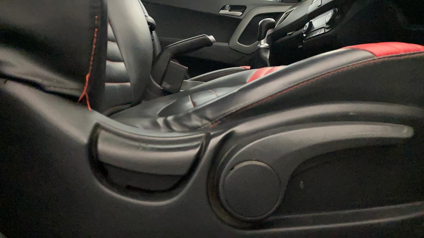 2019 Hyundai Creta SX SPORTS EDITION 1.6 DIESEL, Diesel, Manual, 1,18,327 km, Driver Side Adjustment Panel