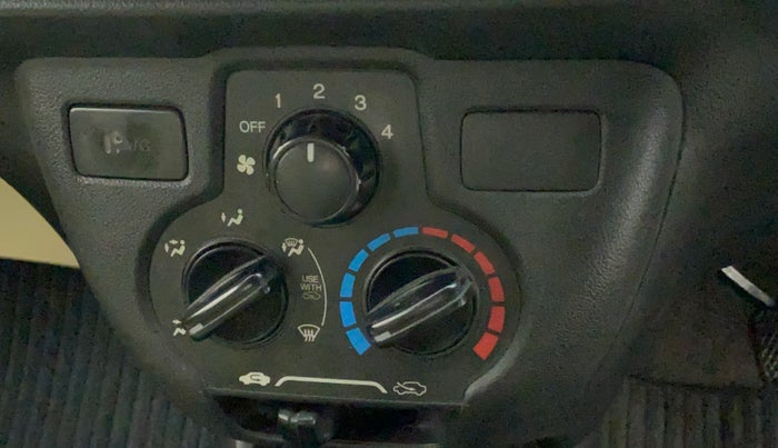 2012 Honda Brio E MT, Petrol, Manual, 83,642 km, AC Unit - Directional switch has minor damage