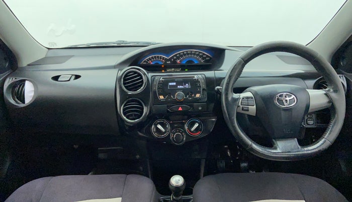 2015 Toyota Etios CROSS 1.5 V, Petrol, Manual, 61,364 km, Dashboard