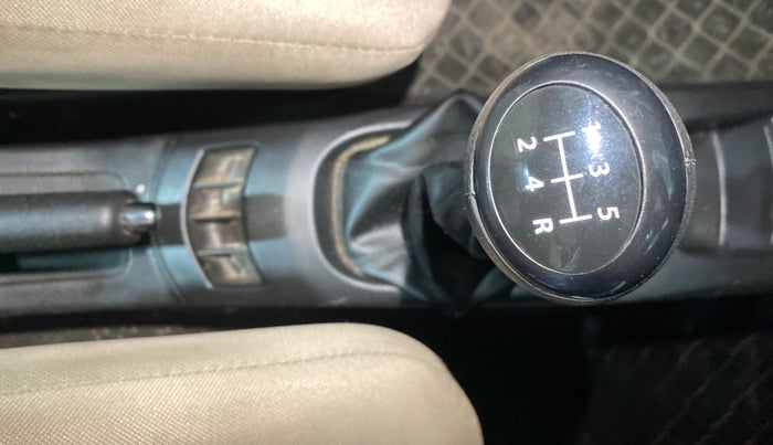 2017 Maruti Wagon R 1.0 VXI, Petrol, Manual, 41,392 km, Gear Lever