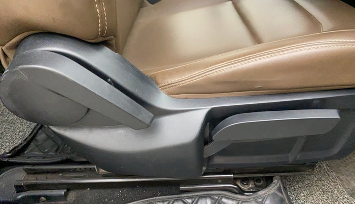 2019 Tata Harrier XZ 2.0L, Diesel, Manual, 52,072 km, Driver Side Adjustment Panel