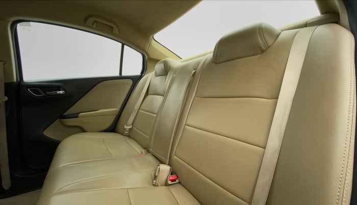 2017 Honda City V MT PETROL, Petrol, Manual, 87,562 km, Right Side Rear Door Cabin