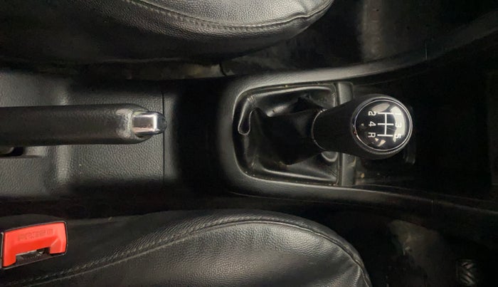 2013 Maruti Swift VDI, Diesel, Manual, 83,014 km, Gear Lever
