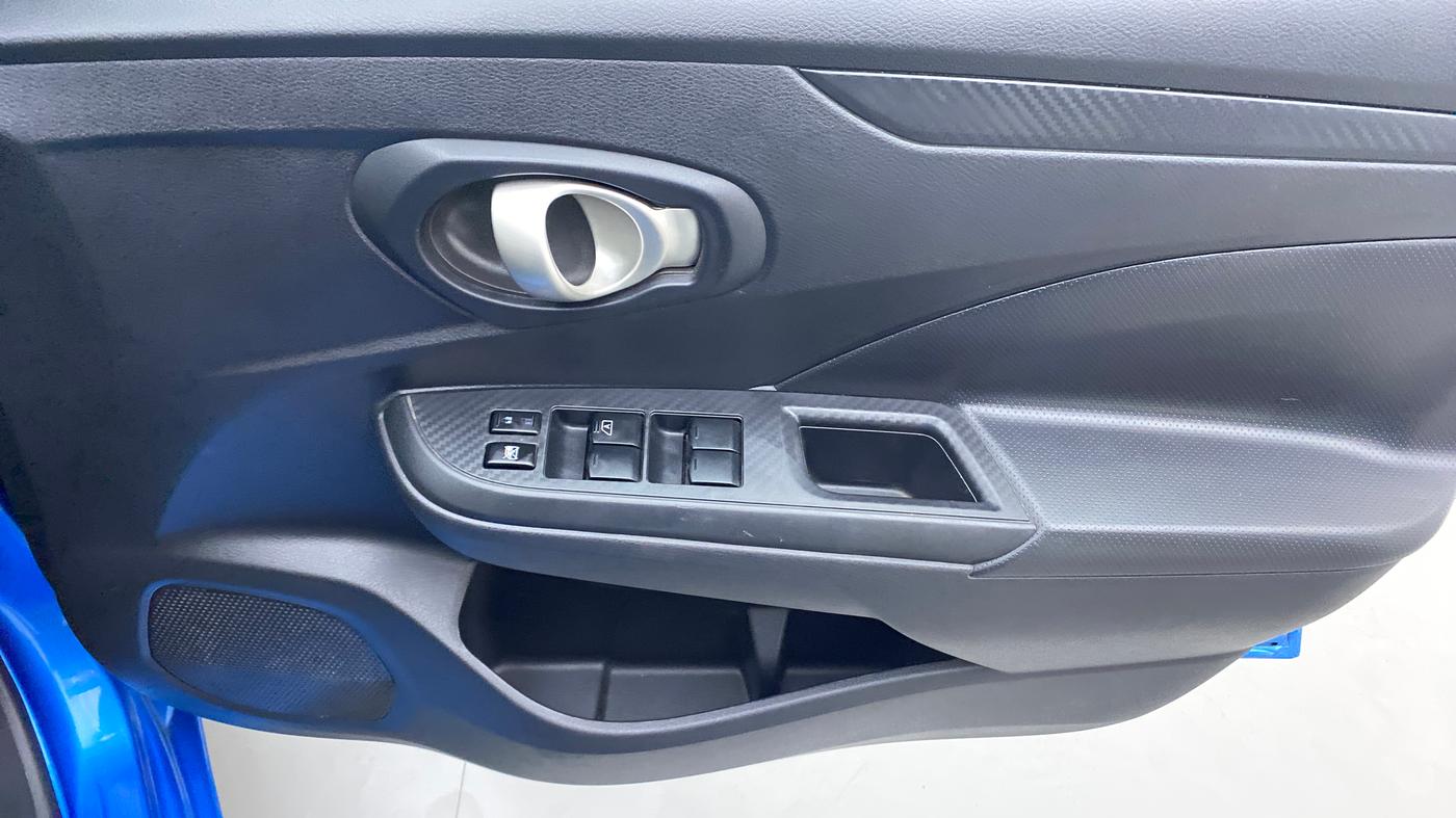 2019 Datsun Go Plus T(O) CVT, Petrol, Automatic, 2,337 km, Driver Side Door Panels Control