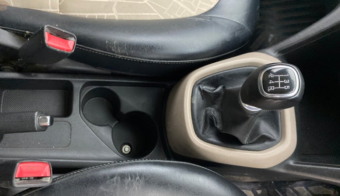 2018 Hyundai Grand i10 SPORTZ 1.2 KAPPA VTVT, Petrol, Manual, 82,973 km, Gear Lever