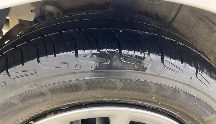 2018 Hyundai Grand i10 SPORTZ 1.2 KAPPA VTVT, Petrol, Manual, 82,973 km, Right Rear Tyre Tread