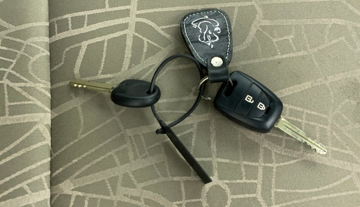 2018 Hyundai Grand i10 SPORTZ 1.2 KAPPA VTVT, Petrol, Manual, 82,973 km, Key Close Up