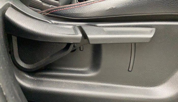 2022 KIA SONET GTX PLUS 1.0 DCT, Petrol, Automatic, 44,337 km, Driver Side Adjustment Panel
