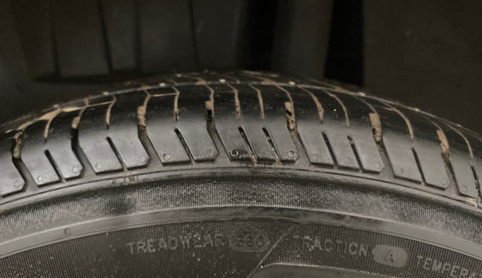 2017 Maruti Dzire VXI AMT, Petrol, Automatic, 83,052 km, Left Rear Tyre Tread