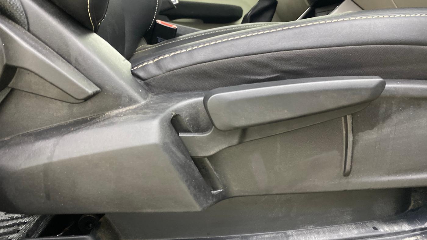 2022 Tata ALTROZ XZA PLUS, Petrol, Automatic, 25,646 km, Driver Side Adjustment Panel