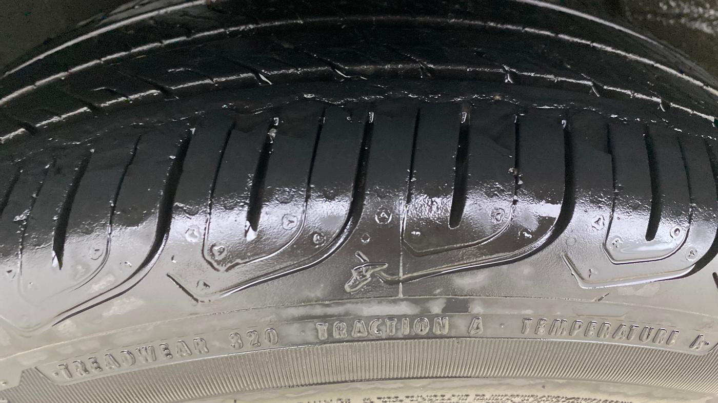 2022 Tata ALTROZ XZA PLUS, Petrol, Automatic, 25,646 km, Right Rear Tyre Tread
