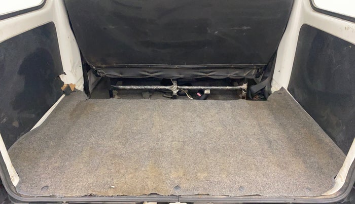2019 Maruti Eeco 5 STR WITH A/C+HTR, Petrol, Manual, 15,468 km, Boot Inside