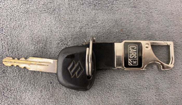 2019 Maruti Eeco 5 STR WITH A/C+HTR, Petrol, Manual, 15,468 km, Key Close Up