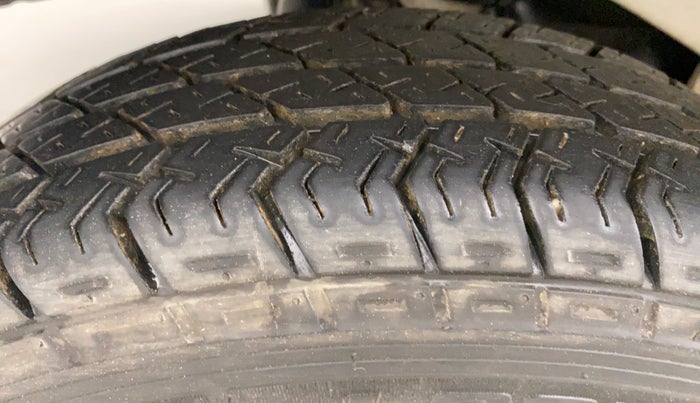 2019 Maruti Eeco 5 STR WITH A/C+HTR, Petrol, Manual, 15,468 km, Right Rear Tyre Tread