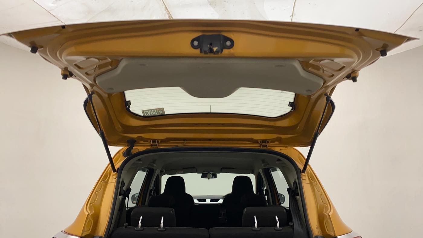 2019 Renault TRIBER RXZ, Petrol, Manual, 63,655 km, Boot Door Open