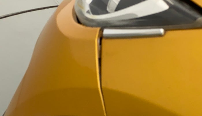 2019 Renault TRIBER RXZ, Petrol, Manual, 63,655 km, Front bumper - Chrome strip damage