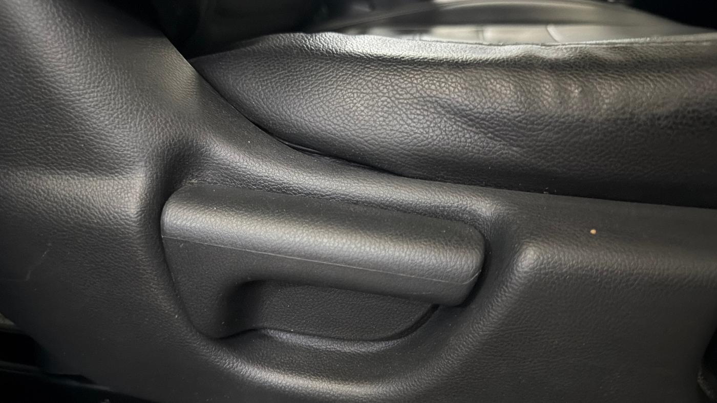 2019 Honda WR-V 1.2L I-VTEC S MT, Petrol, Manual, 40,031 km, Driver Side Adjustment Panel