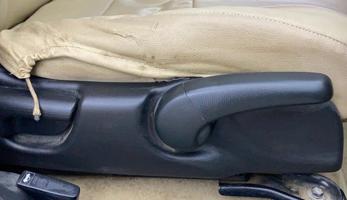 2019 Honda City 1.5L I-VTE V CVT, Petrol, Automatic, 1,19,388 km, Driver Side Adjustment Panel