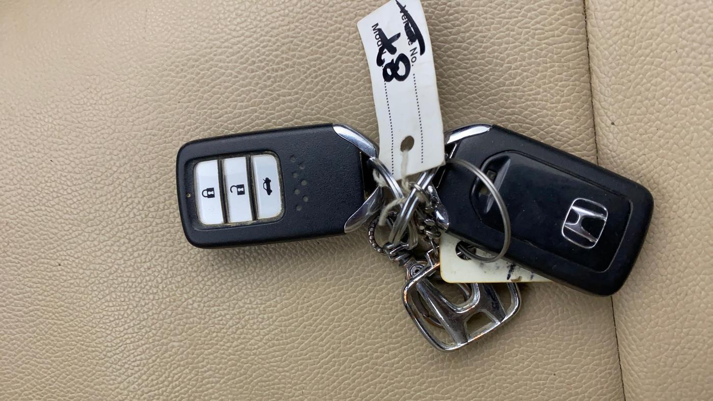 2019 Honda City 1.5L I-VTE V CVT, Petrol, Automatic, 1,19,388 km, Key Close Up