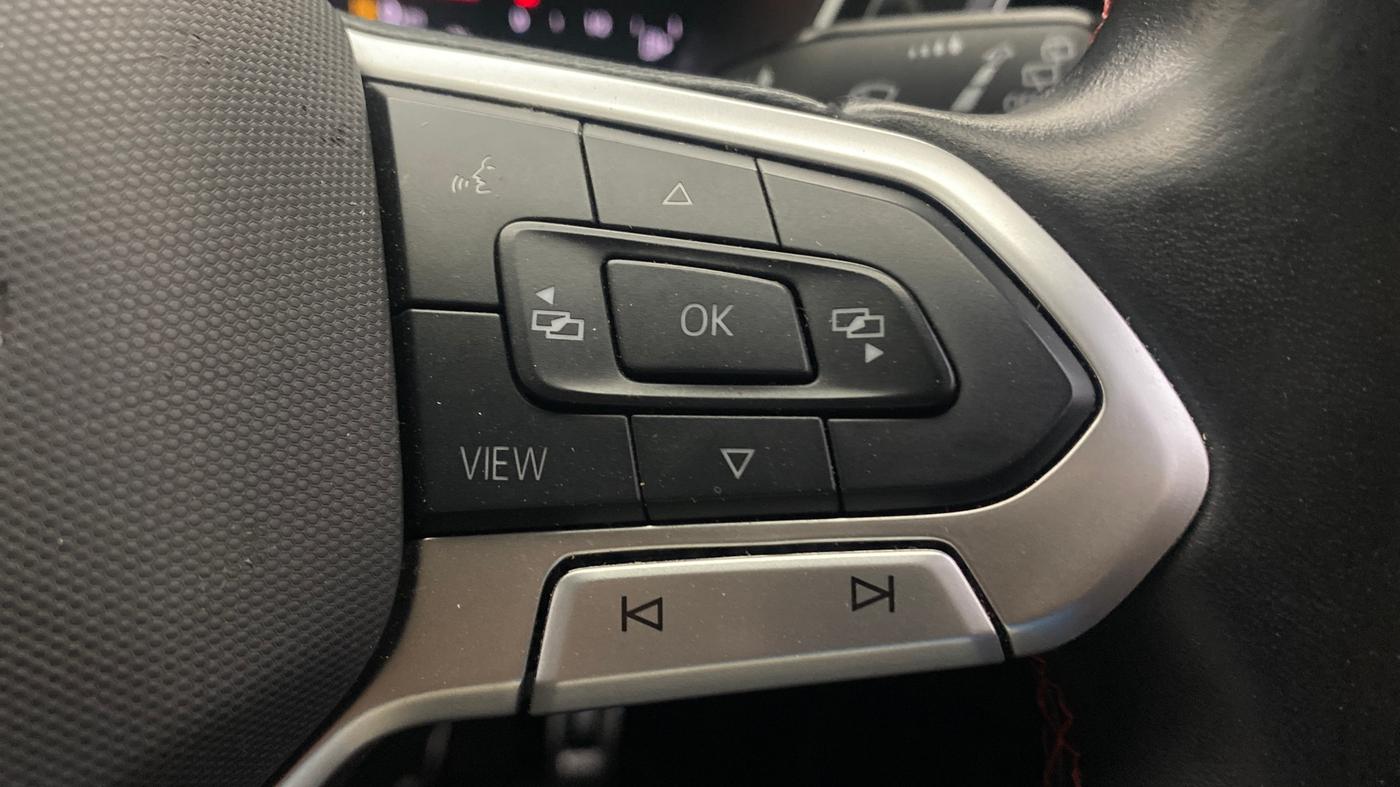 2025 Volkswagen TAIGUN  GT PLUS 1.5 TSI MT, Petrol, Manual, 42,439 km, Adaptive Cruise Control