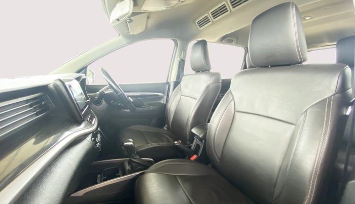2019 Maruti XL6 ALPHA AT SHVS, Petrol, Automatic, 1,00,097 km, Right Side Front Door Cabin