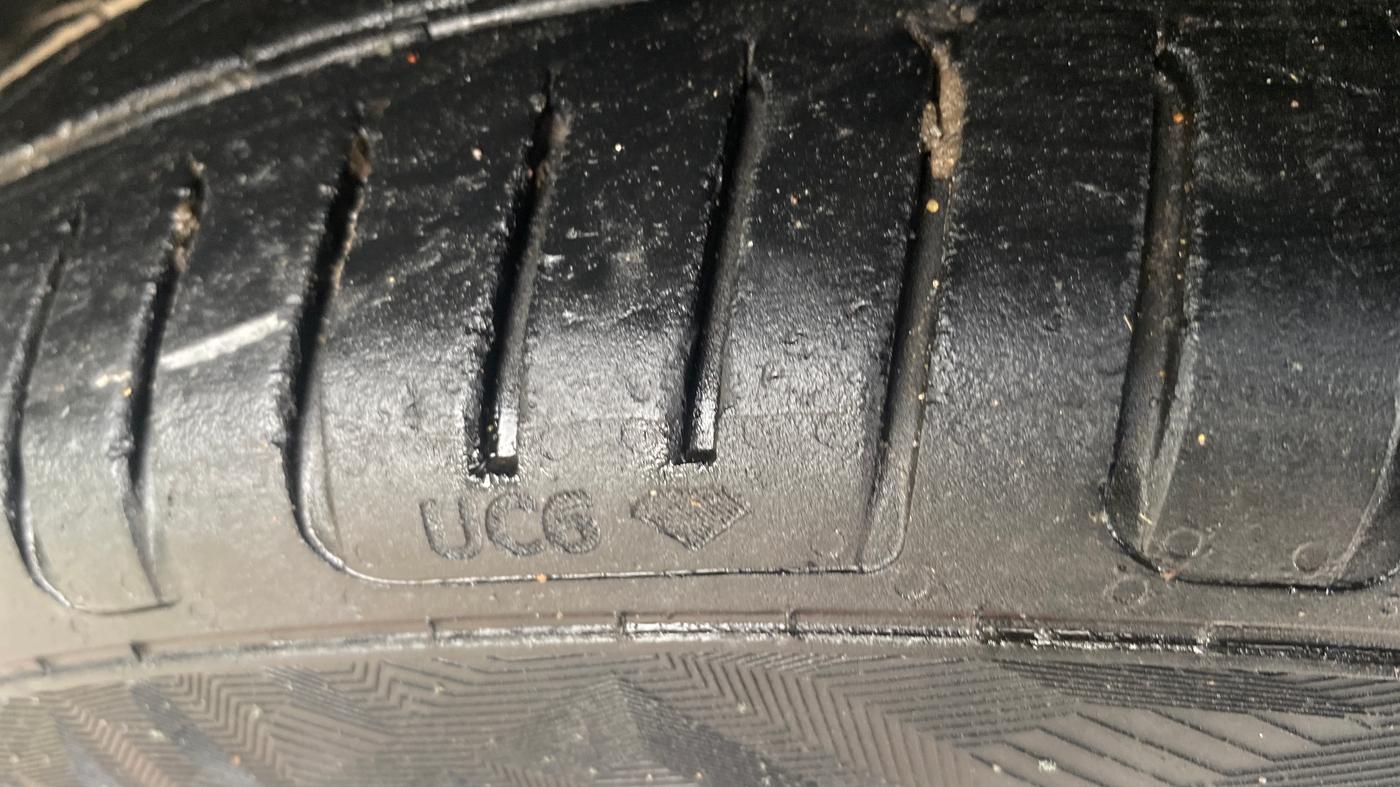 2018 Maruti S Cross ZETA 1.3, Diesel, Manual, 1,16,658 km, Left Front Tyre Tread