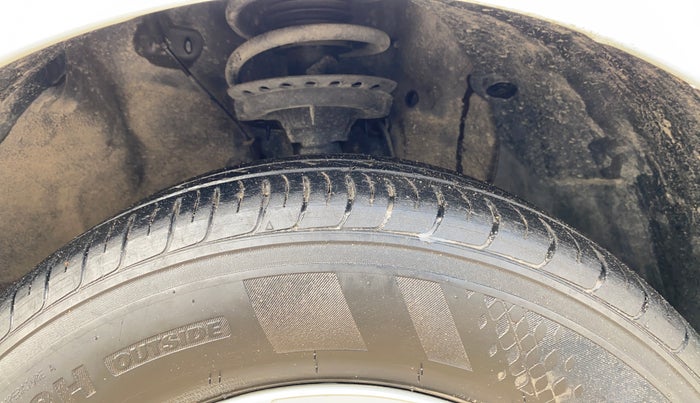 2019 Hyundai Elite i20 MAGNA PLUS 1.2, Petrol, Manual, 19,797 km, Right Front Tyre Tread