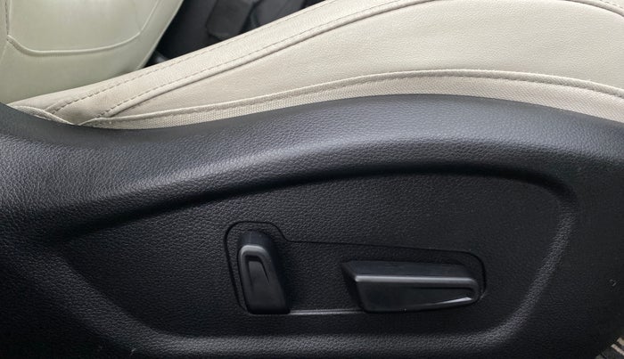 2019 KIA SELTOS HTX+ AT 1.5 DIESEL, Diesel, Automatic, 35,180 km, Driver Side Adjustment Panel