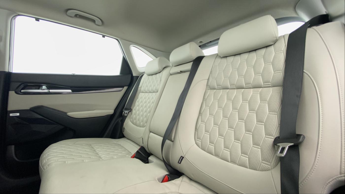 2019 KIA SELTOS HTX+ AT 1.5 DIESEL, Diesel, Automatic, 35,180 km, Right Side Rear Door Cabin