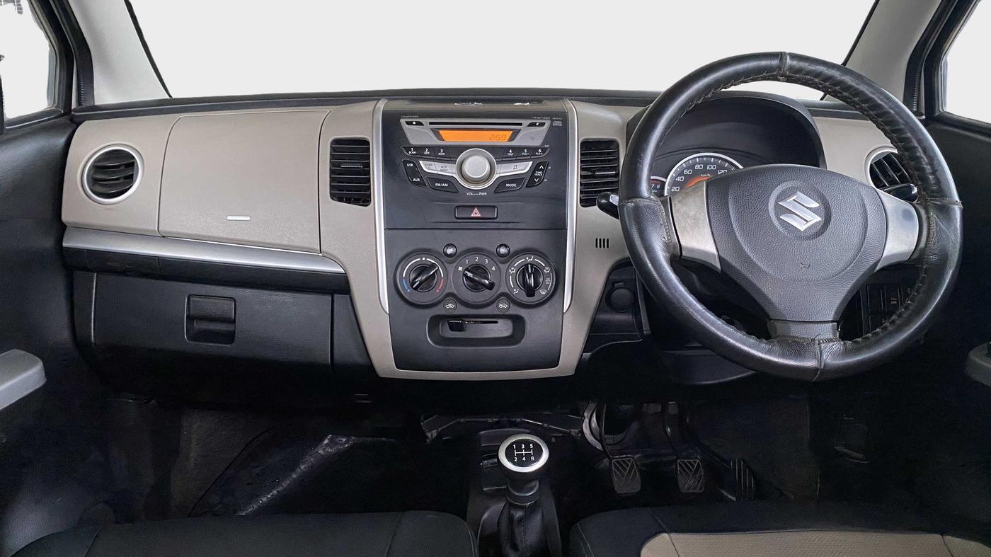 2013 Maruti Wagon R 1.0 VXI, Petrol, Manual, 47,617 km, Dashboard