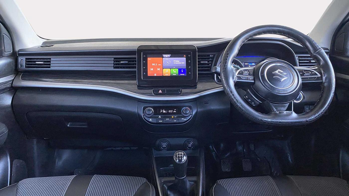 2019 Maruti XL6 ZETA SHVS, Petrol, Manual, 44,536 km, Dashboard