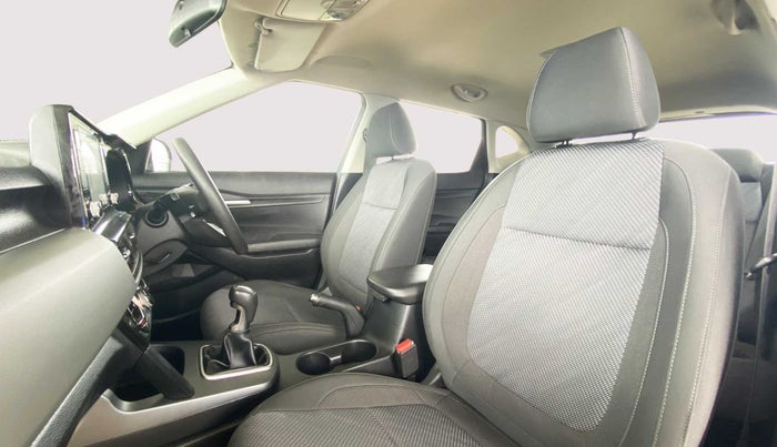 2020 KIA SELTOS HTK 1.5 PETROL, Petrol, Manual, 25,141 km, Right Side Front Door Cabin