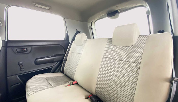 2020 Maruti New Wagon-R LXI CNG 1.0 L, CNG, Manual, 79,667 km, Right Side Rear Door Cabin