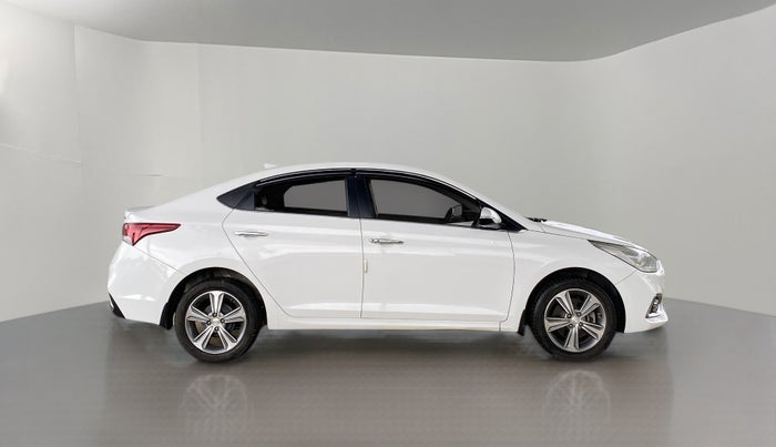 2018 Hyundai Verna 1.6 SX VTVT, Petrol, Manual, 47,565 km, Right Side View
