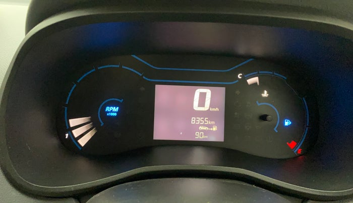 2022 Renault Kwid RXT 1.0 (O), Petrol, Manual, 8,354 km, Odometer Image