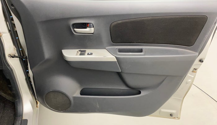 2010 Maruti Wagon R 1.0 LXI, Petrol, Manual, 80,371 km, Driver Side Door Panels Control